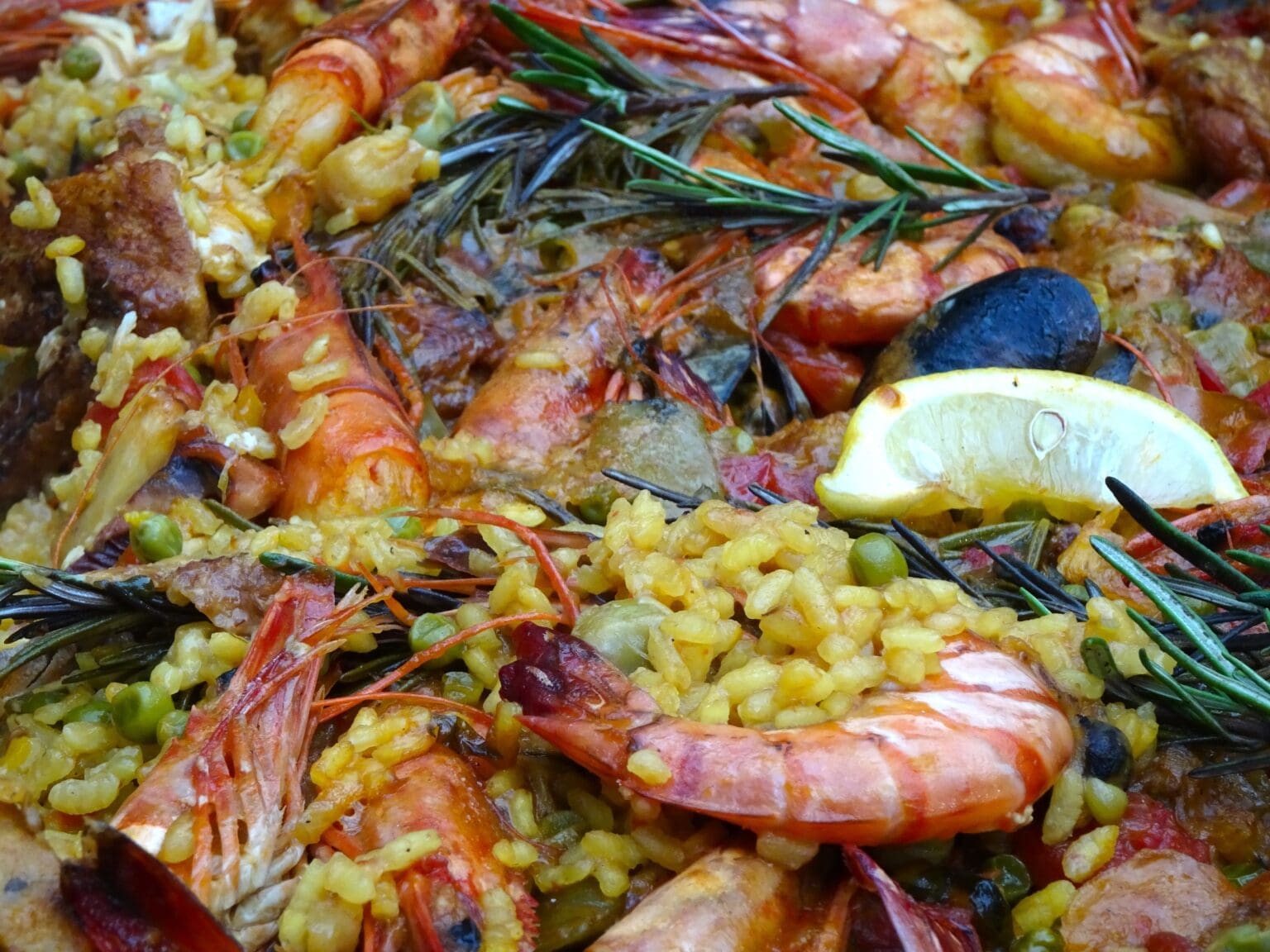 Paella Mixta catering